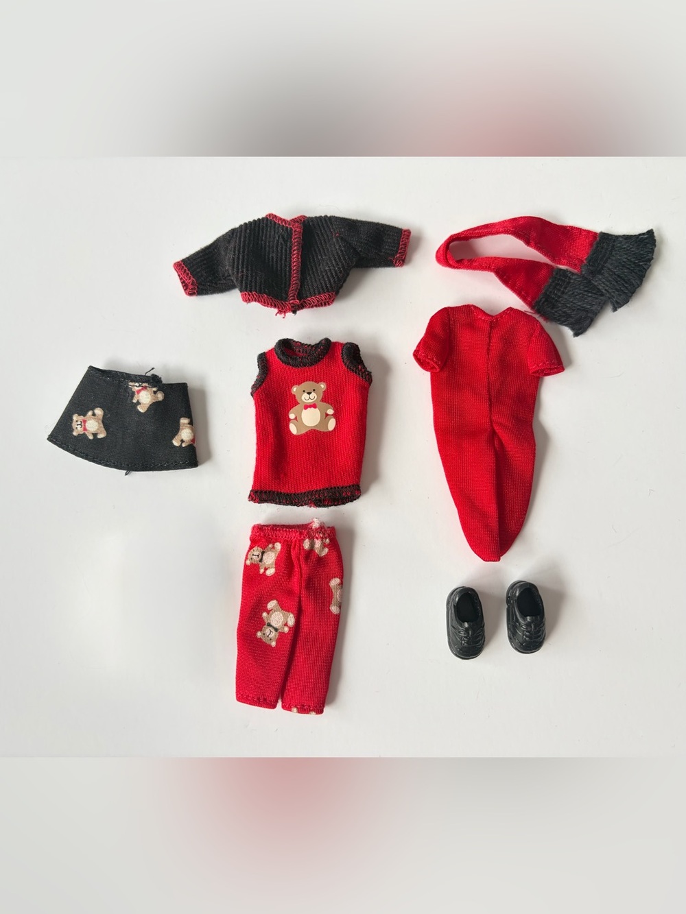 Barbie Kelly Fashion Avenue doll clothes set